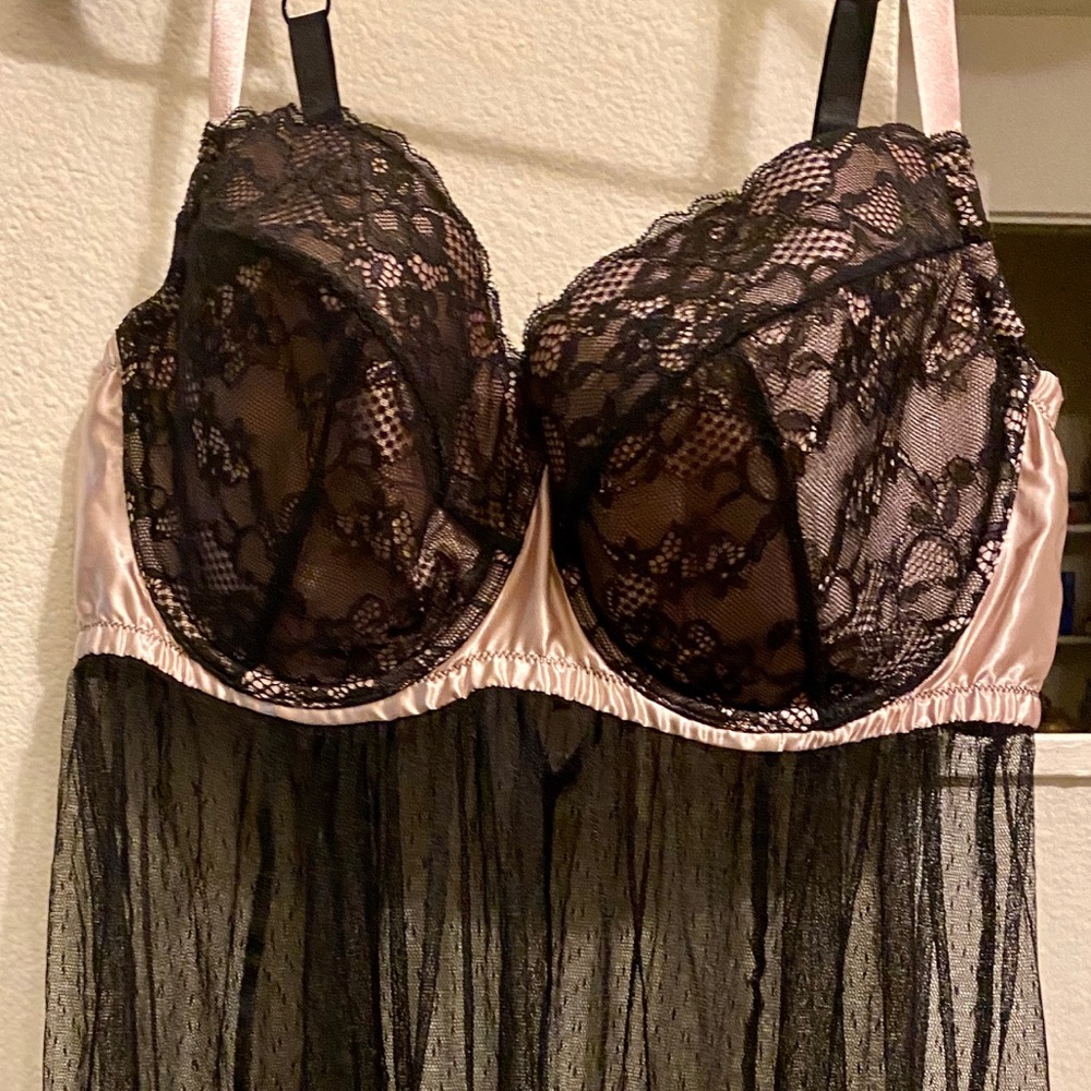 NWOT Torrid pink & black nightie, size 3 (22-24).